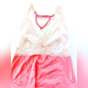 Lace Bust Sexy Pink Nightgown size Medium Victoria's Secret Boudoir Negligee‎